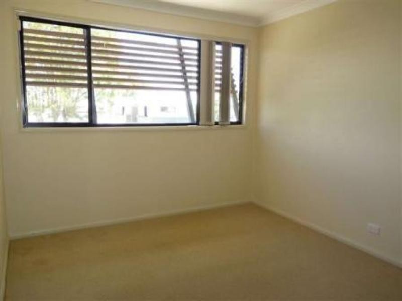 175 Torquay Road, Scarness QLD 4655