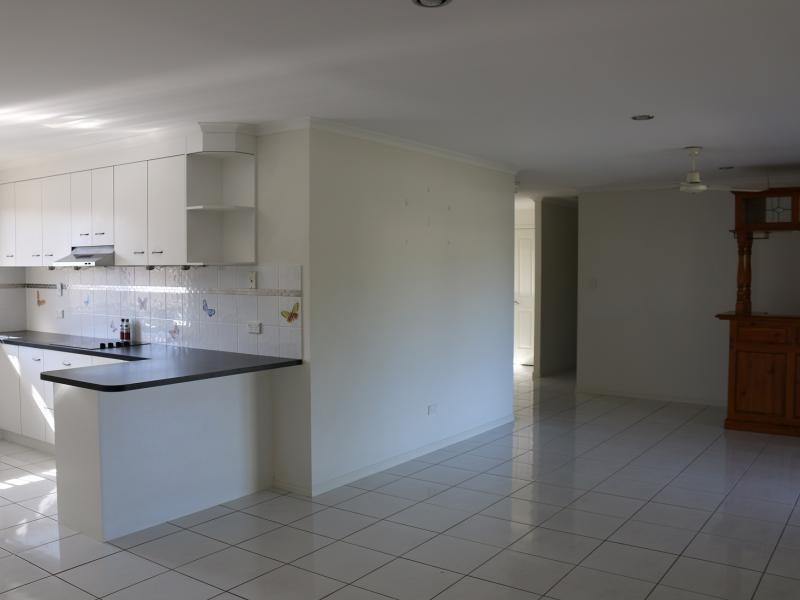 9 Lambour Court, Point Vernon QLD 4655