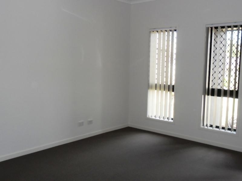 613 Stillwater Court, Hope Island QLD 4212