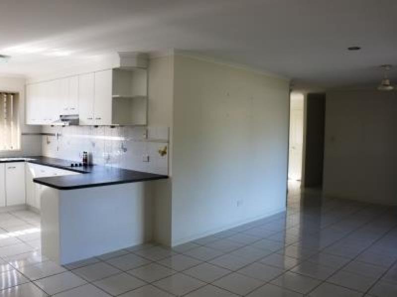 9 Lambour Court, Point Vernon QLD 4655