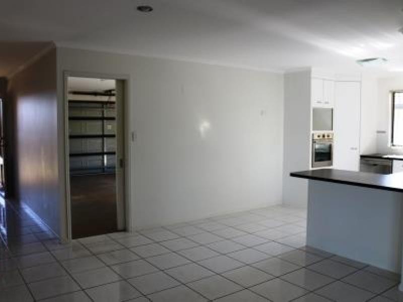 9 Lambour Court, Point Vernon QLD 4655