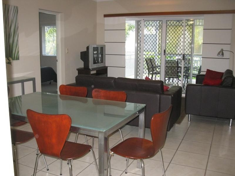 42 Warburton Street, North Ward QLD 4810