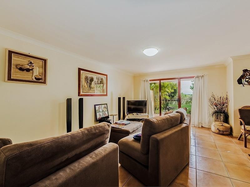 8 Woody Views Way, Robina QLD 4226