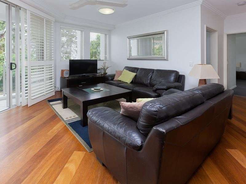 42 NEWSTEAD TERRACE, Newstead QLD 4006