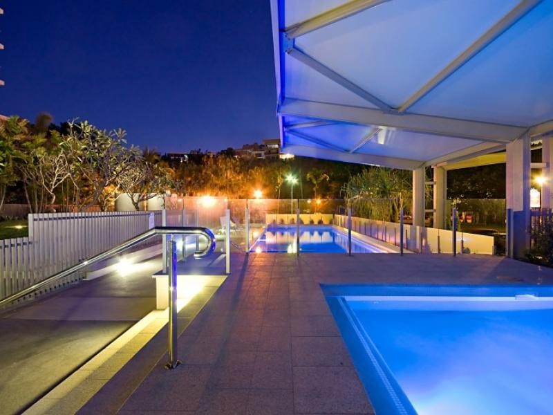 6 Mariners Drive, Townsville City QLD 4810