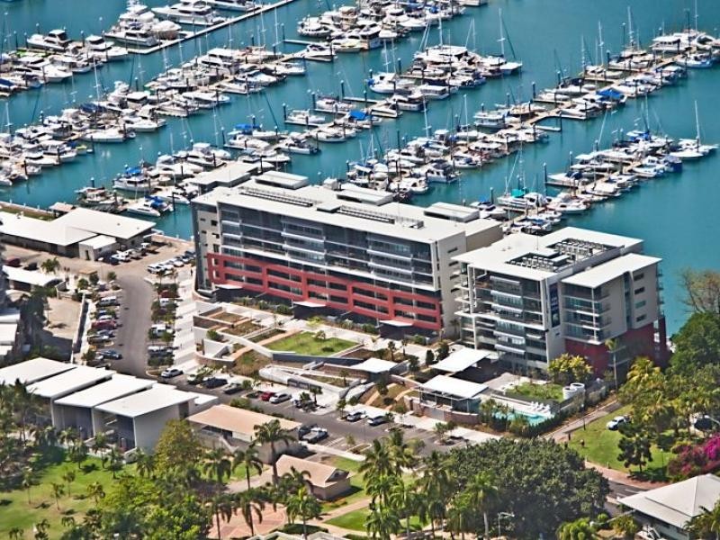 6 Mariners Drive, Townsville City QLD 4810