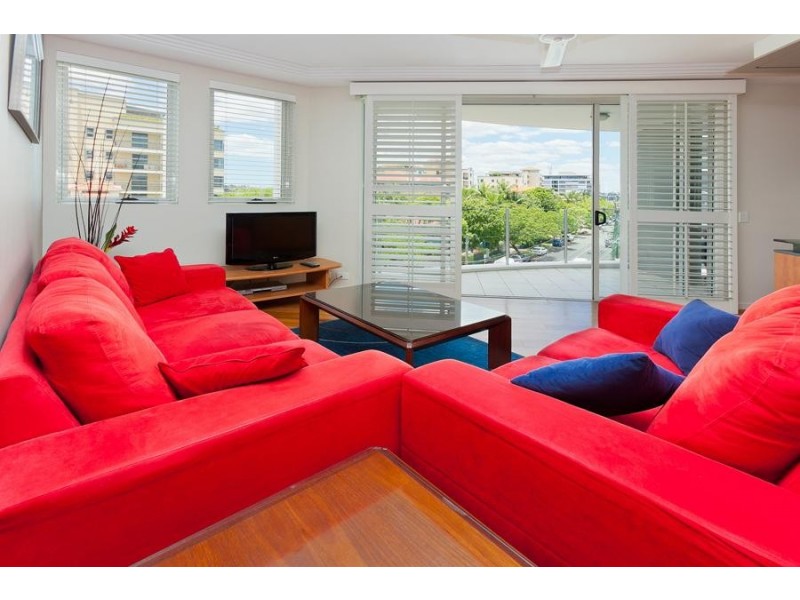 42 NEWSTEAD TERRACE, Newstead QLD 4006