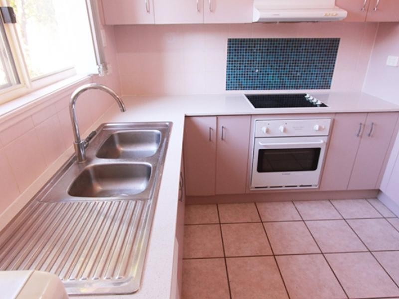 121 Golden Ave, Calamvale QLD 4116