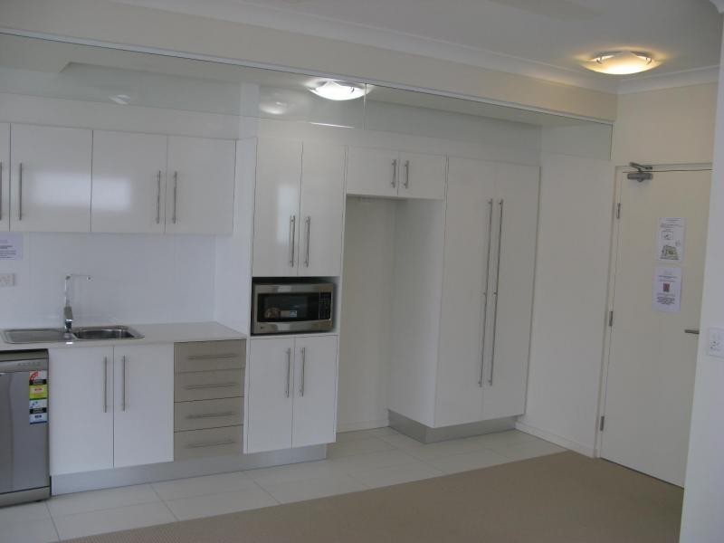 65 Manooka Drive, Cannonvale QLD 4802