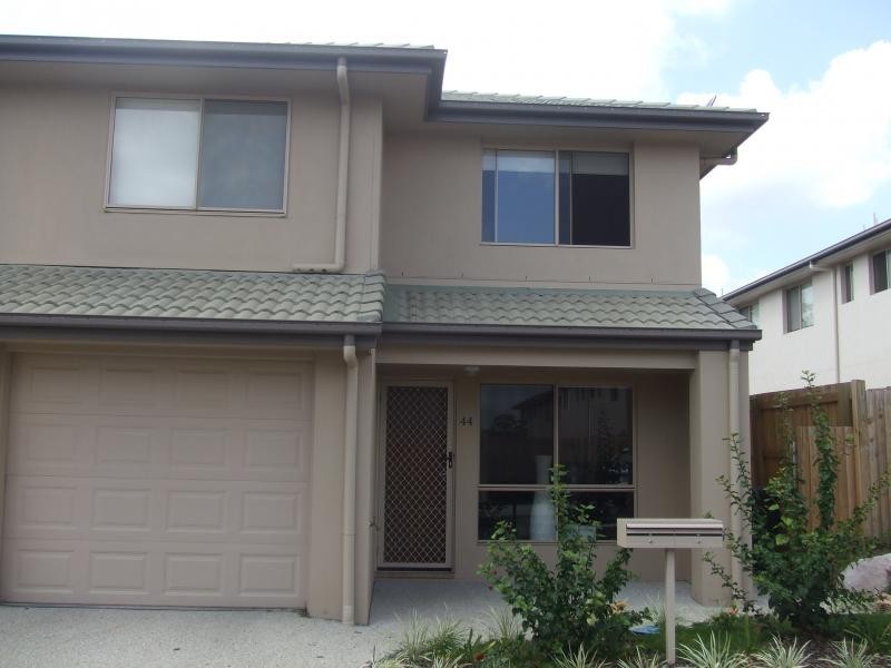 44 Johnston Street, Carina QLD 4152