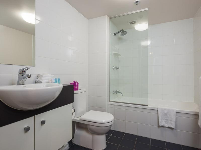 170 Leichhardt Street, Spring Hill QLD 4000