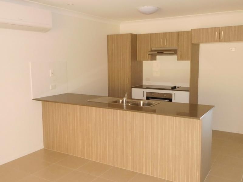 230 Pulgul St, Urangan QLD 4655