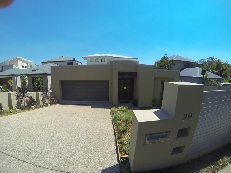 39 GREAT SOUTHERN DRIVE, Robina QLD 4226