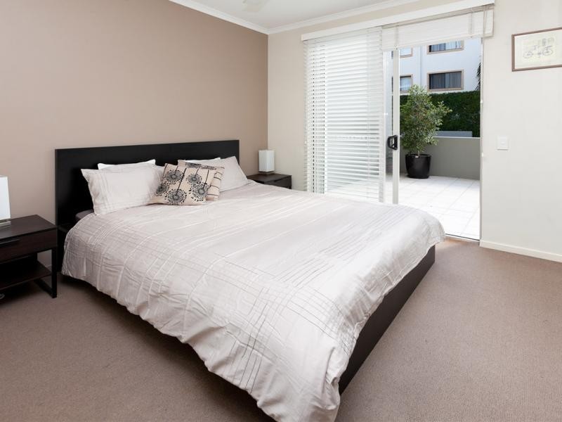 42 NEWSTEAD TERRACE, Newstead QLD 4006