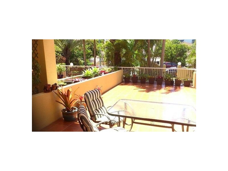 Chevron Island QLD 4217