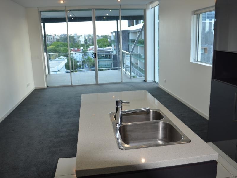 42 Ferry Rd, West End QLD 4101