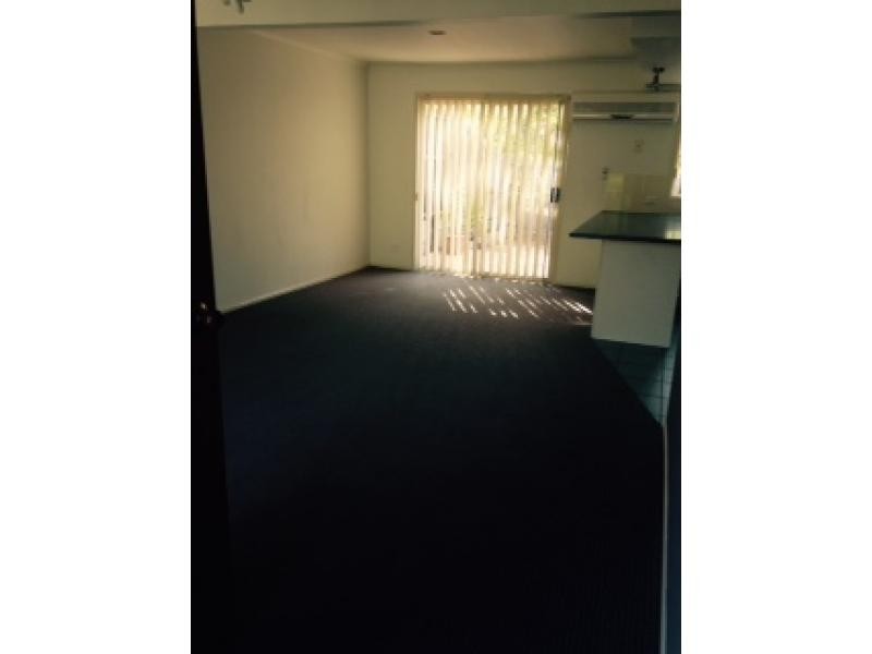 1A Alison Road, Carrara QLD 4211