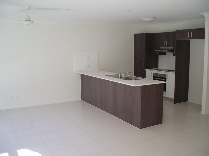230 Pulgul St, Urangan QLD 4655