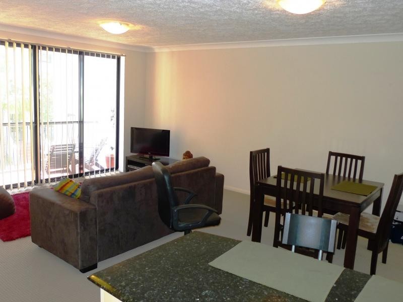 40 Labrador Street, Labrador QLD 4215