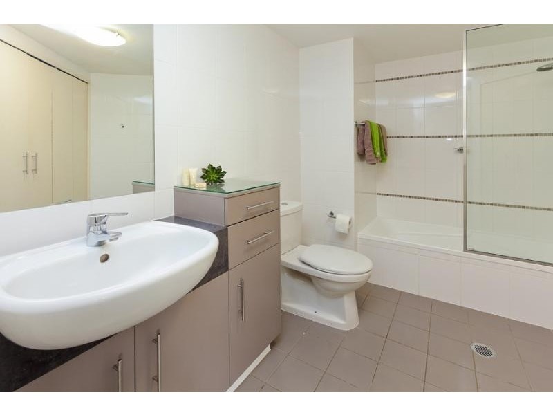 42-46 NEWSTEAD TERRACE, Newstead QLD 4006