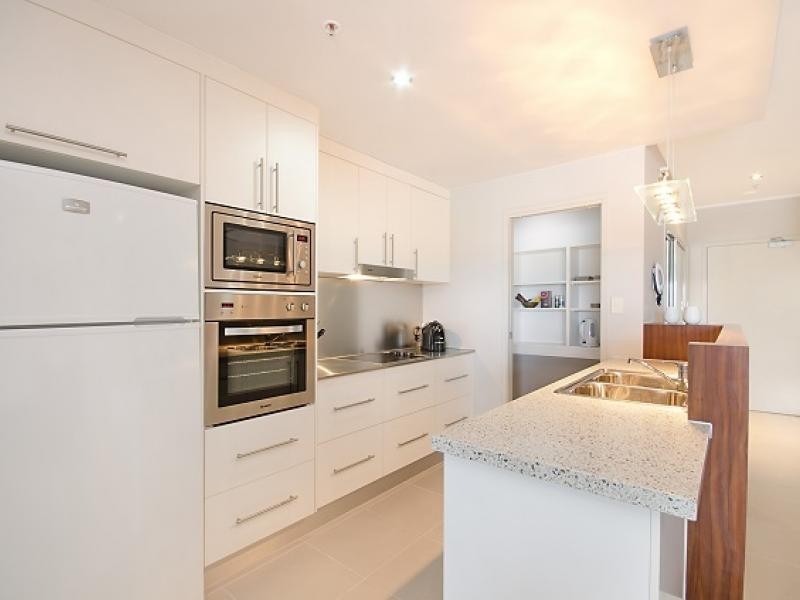 122 Walker Street, Townsville City QLD 4810