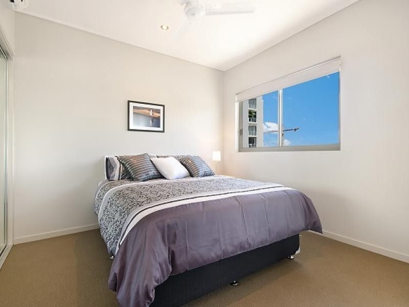 122 Walker Street, Townsville City QLD 4810