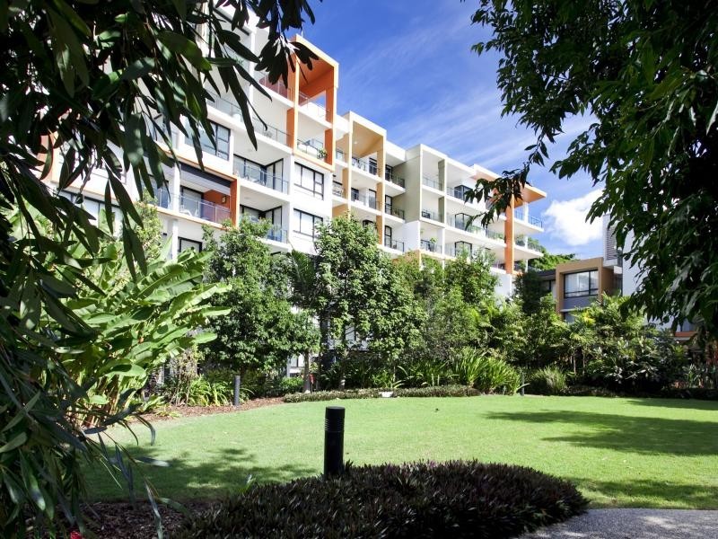 10 Pidgeon Close, West End QLD 4101