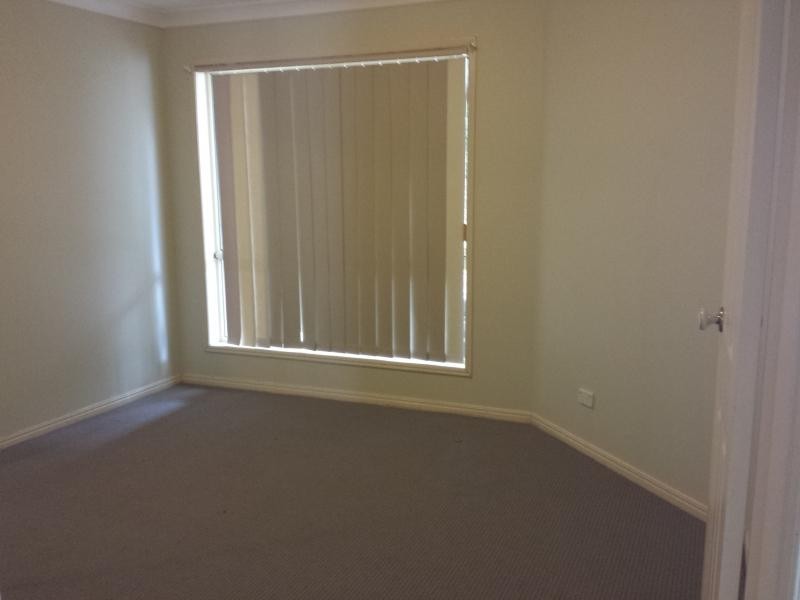 2 Stormbird Place, Carrara QLD 4211