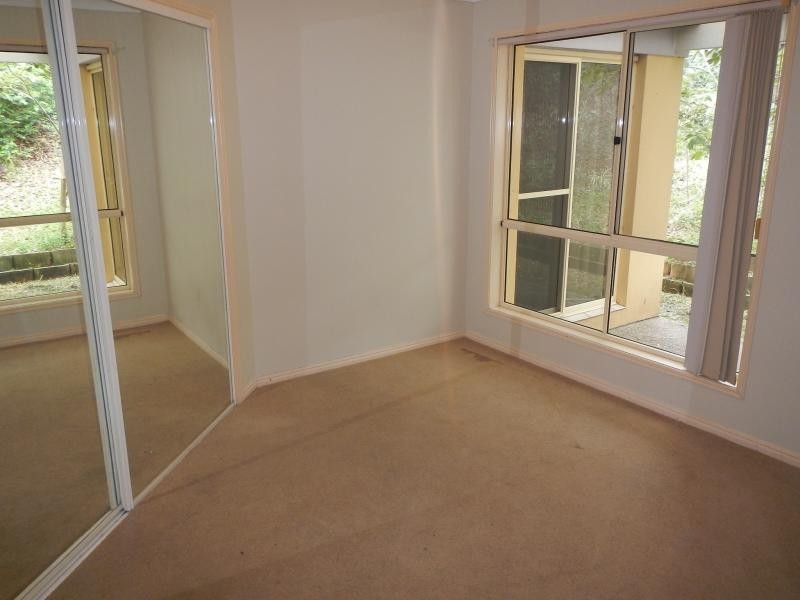 2 Stormbird Place, Carrara QLD 4211