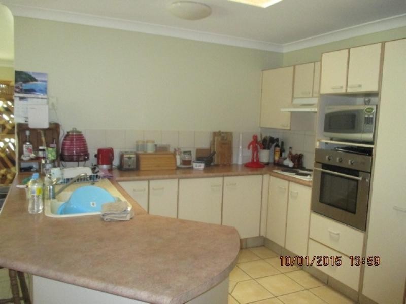 2 Stormbird Place, Carrara QLD 4211