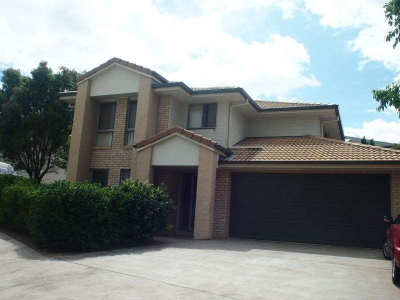 18 Whitsunday Place, Redland Bay QLD 4165