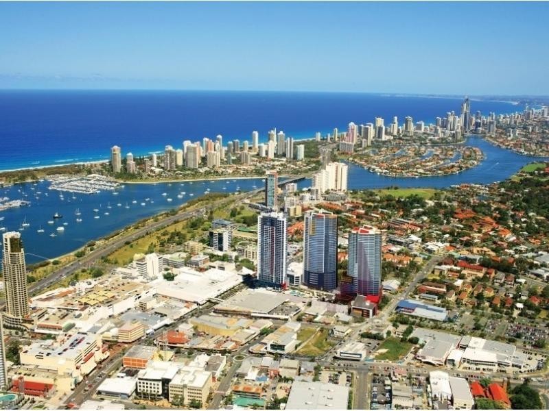 5 LAWSON, Southport QLD 4215