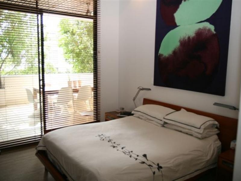 24 MACQUARIE STREET, Teneriffe QLD 4005