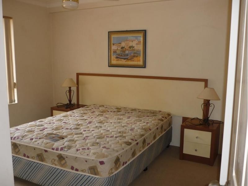 3-5 Norman Street, Southport QLD 4215