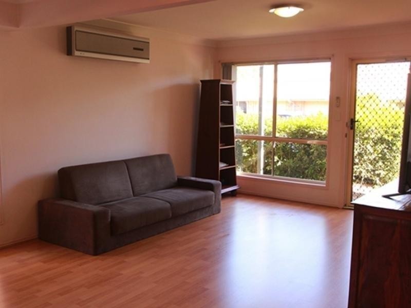 121 Golden Ave, Calamvale QLD 4116