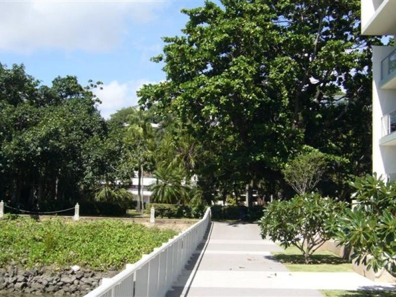 6 Mariners Drive, Townsville City QLD 4810