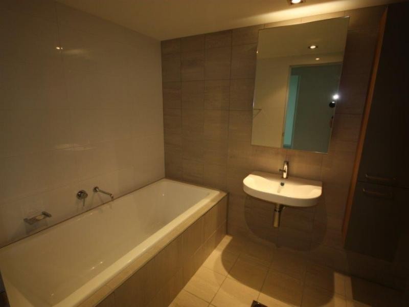 6 Mariners Drive, Townsville City QLD 4810