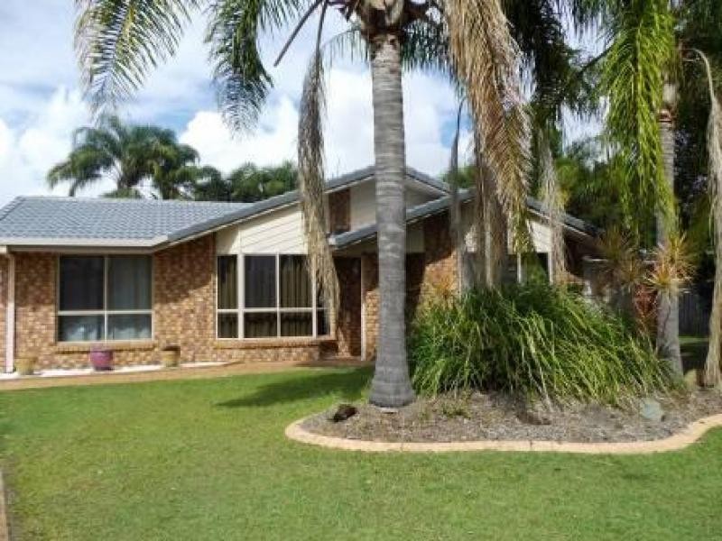 5 Kentia Crt, Kawungan QLD 4655
