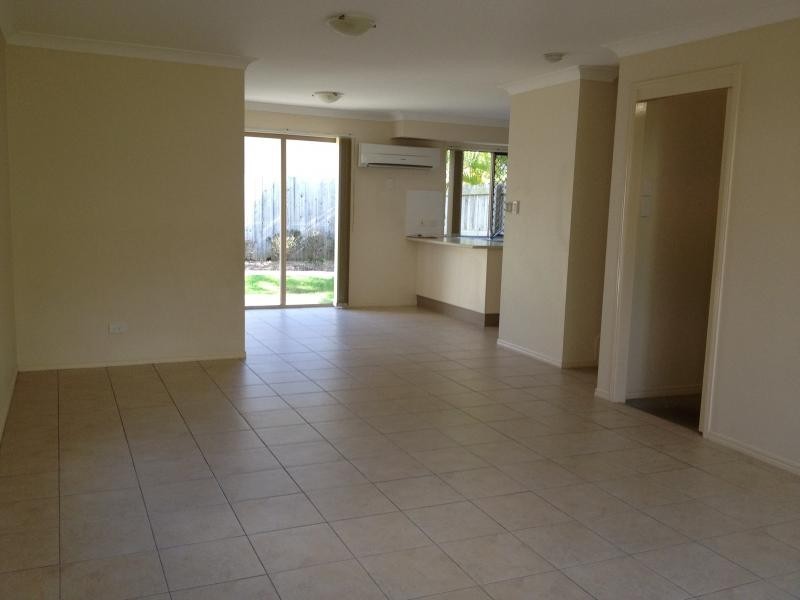 38 Johnston Street, Carina QLD 4152