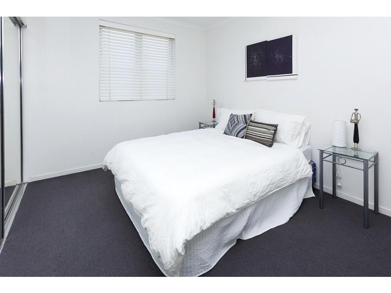 42 NEWSTEAD TERRACE, Newstead QLD 4006