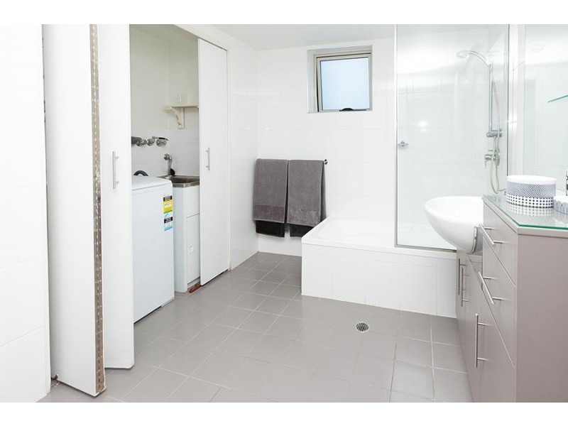 42 NEWSTEAD TERRACE, Newstead QLD 4006