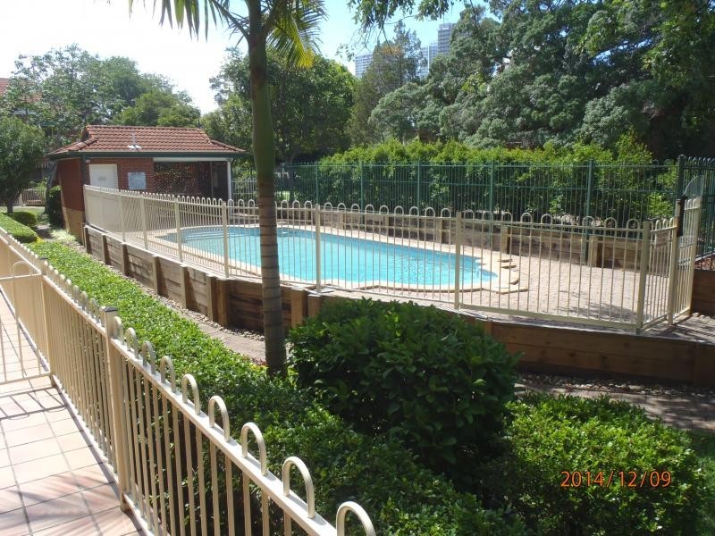 53 Bauer Street, Southport QLD 4215