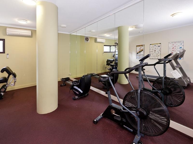 8 Land Street, Toowong QLD 4066