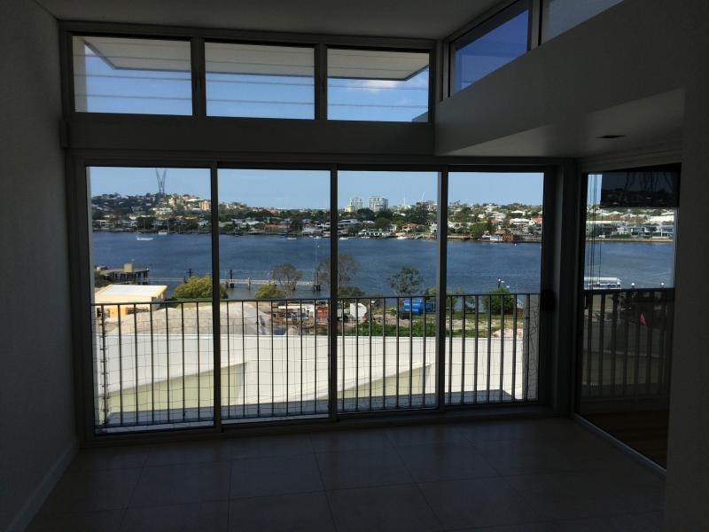 8 Skyring Terrace, Teneriffe QLD 4005