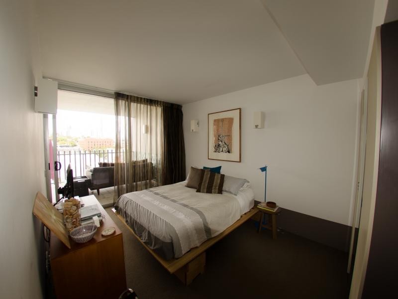 8 Skyring Terrace, Teneriffe QLD 4005