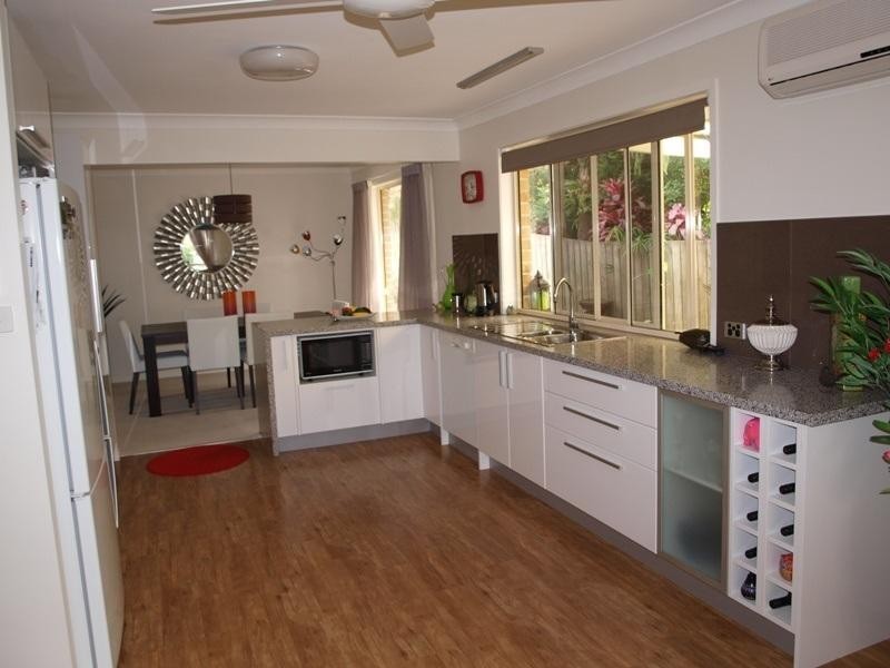 13 Prior Rd, Moffat Beach QLD 4551