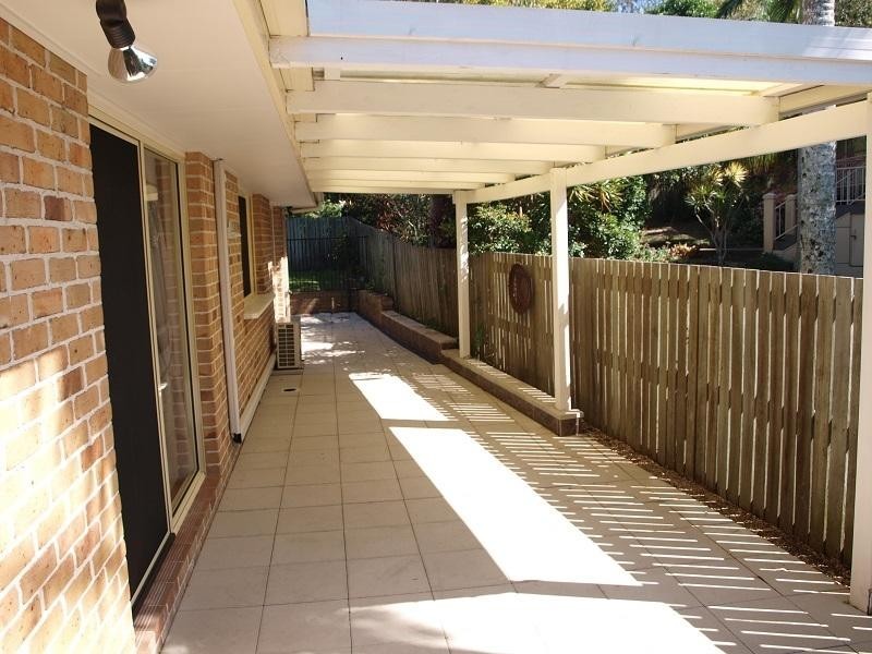 13 Prior Rd, Moffat Beach QLD 4551