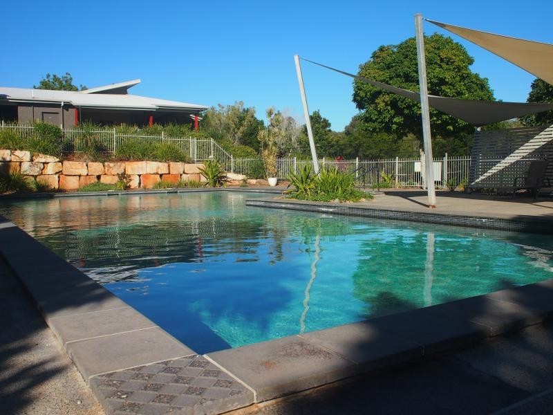 9 Shaw Place, Redland Bay QLD 4165