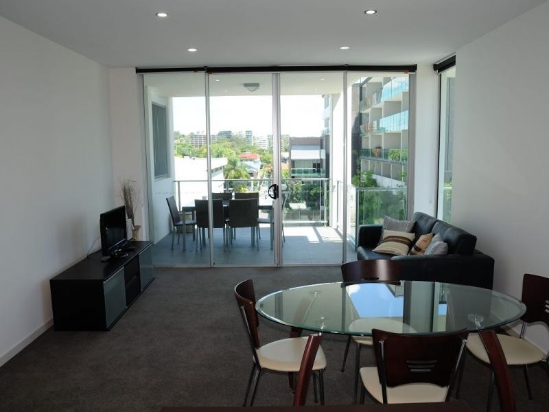 42 Ferry Rd, West End QLD 4101
