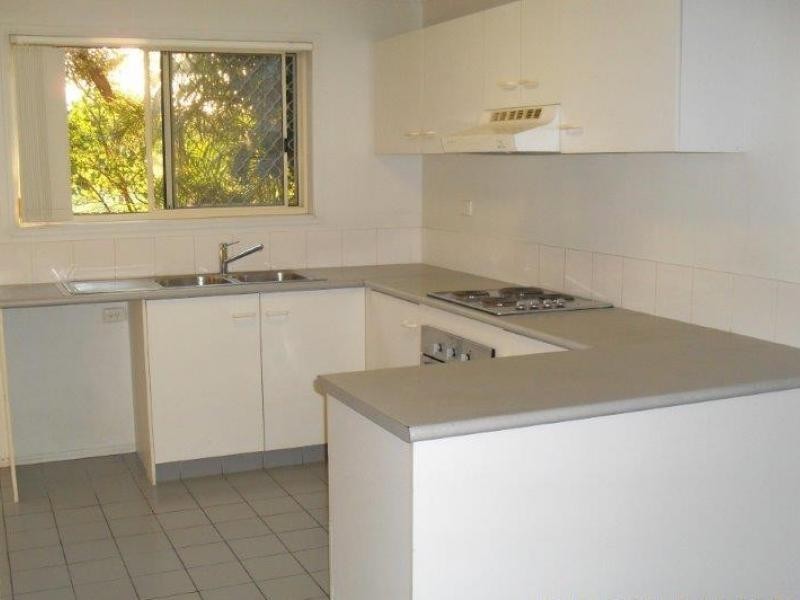 60 Whitby, Southport QLD 4215